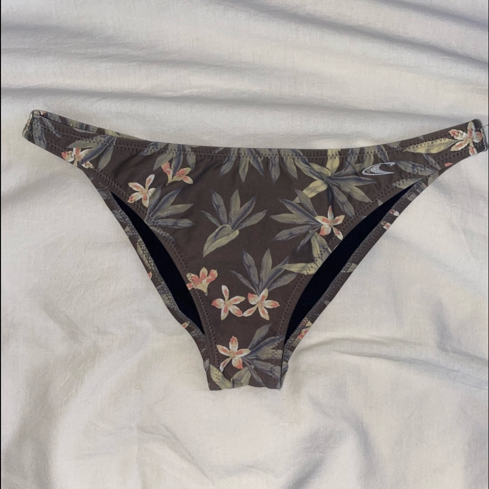 O’Neill bikini bottoms 365